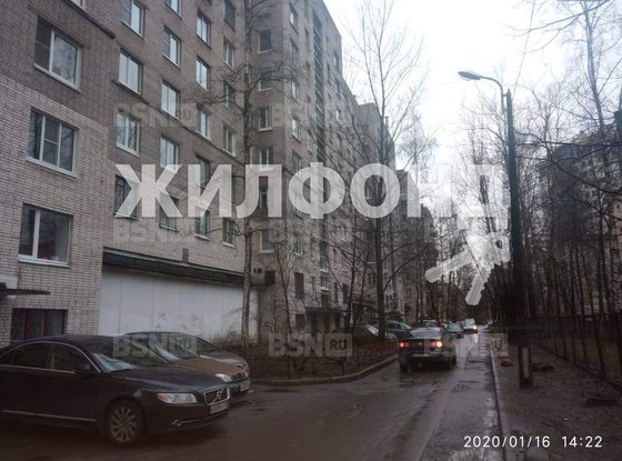 Продажа трехкомнатной квартиры - Лёни Голикова улица, д.27 