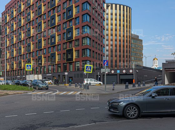 Продажа трехкомнатной квартиры - Малоохтинский проспект, д.68 