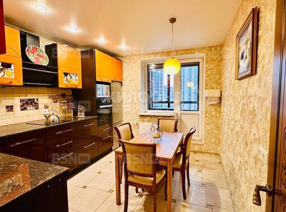 Продажа трехкомнатной квартиры - поселок Парголово, Заречная улица, д.25 