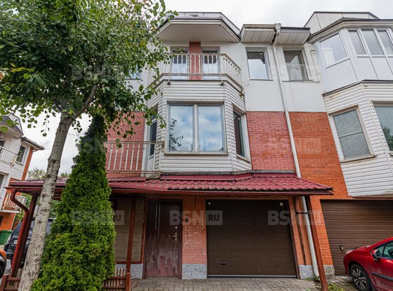 Продажа пятикомнатной квартиры - 1-я Утиная улица, д.17, корп.2 лит. А 