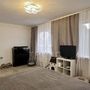 Продажа трехкомнатной квартиры - Маршала Казакова улица, д.32 
