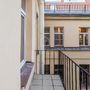 Продажа трехкомнатной квартиры - 1-я В.О. линия, д.40 