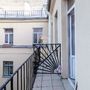 Продажа трехкомнатной квартиры - 1-я В.О. линия, д.40 